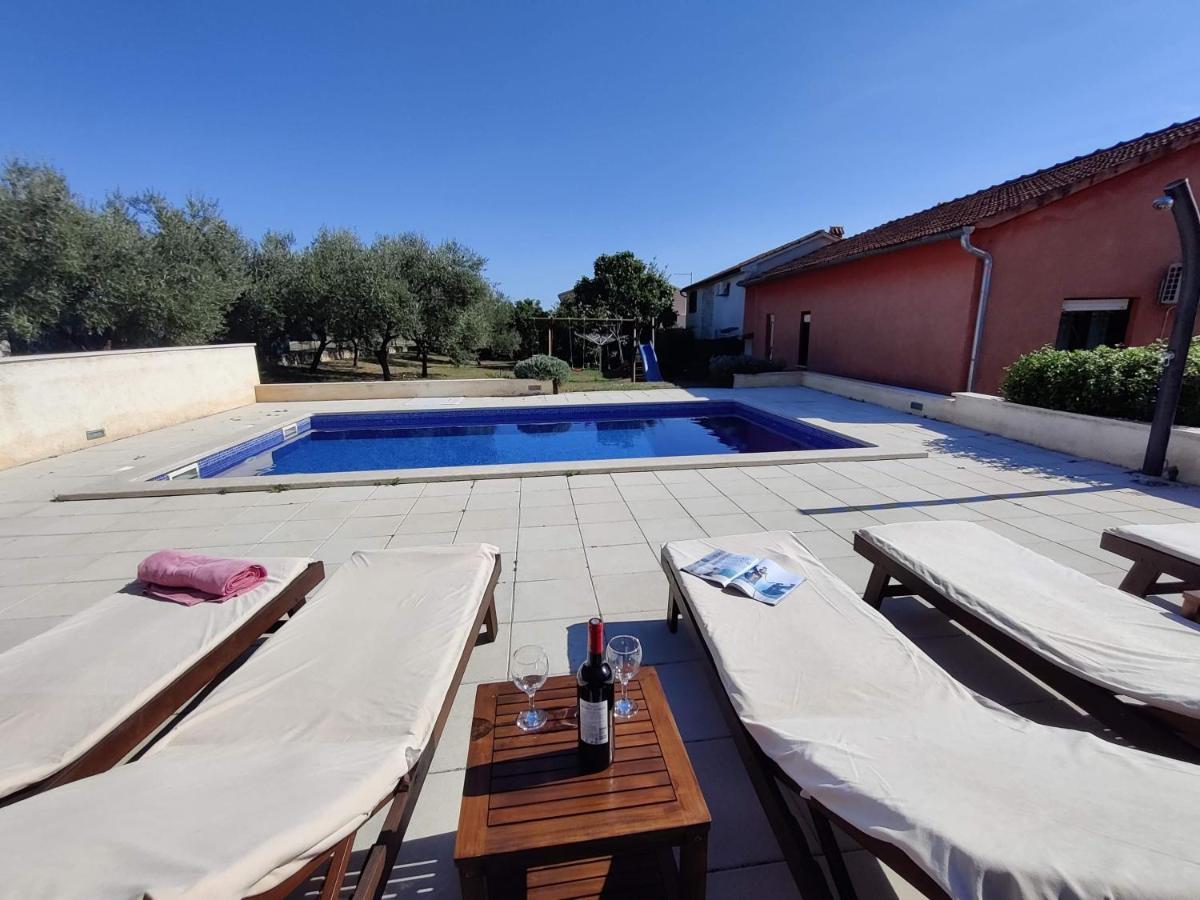 Apartments Villa Sabina PUY 외부 사진